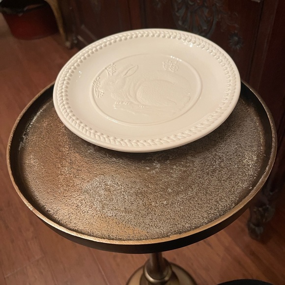 Charming Cream Rabbit Accent Plate - Picture 3 of 3